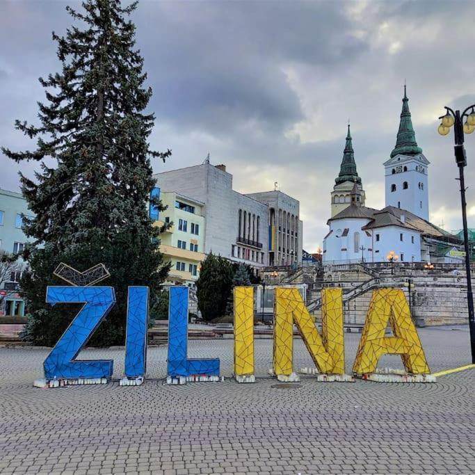 Lovely Apartment - Zilina Centrum Bagian luar foto